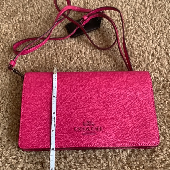 Coach - Picture 6 of 9